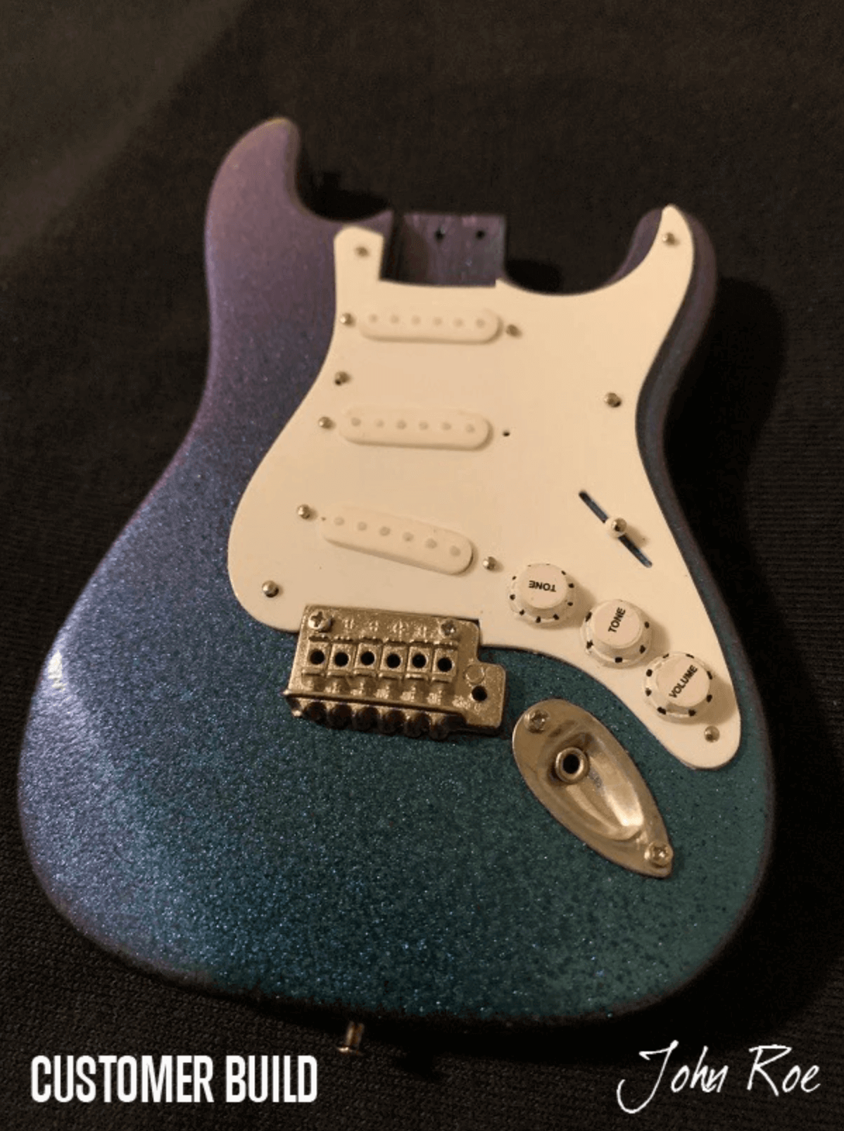 KIT MAQUETTE Guitare Miniature - Fender™ Telecaster™ - ASSEMBLEZ LA VÔTRE - Sous licence officielle