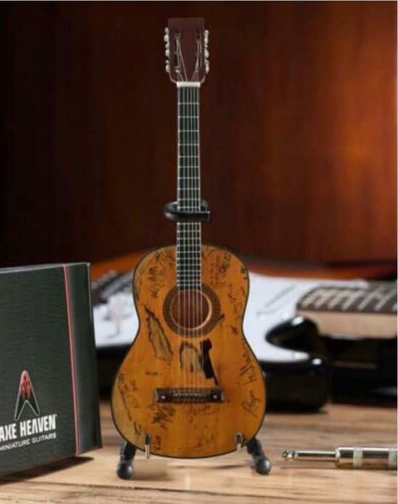 Réplique de mini-guitare acoustique Willie Nelson "Trigger"